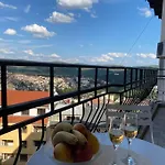 Apartment Happy Place Akatcia - гараж за мотоциклети Weliko Tarnowo